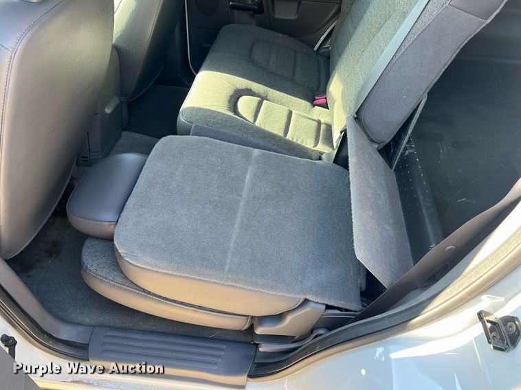 image for item NA9209 2004 Ford Explorer SUV