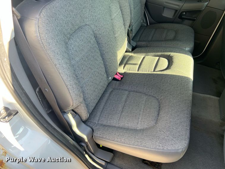 image for item NA9209 2004 Ford Explorer SUV