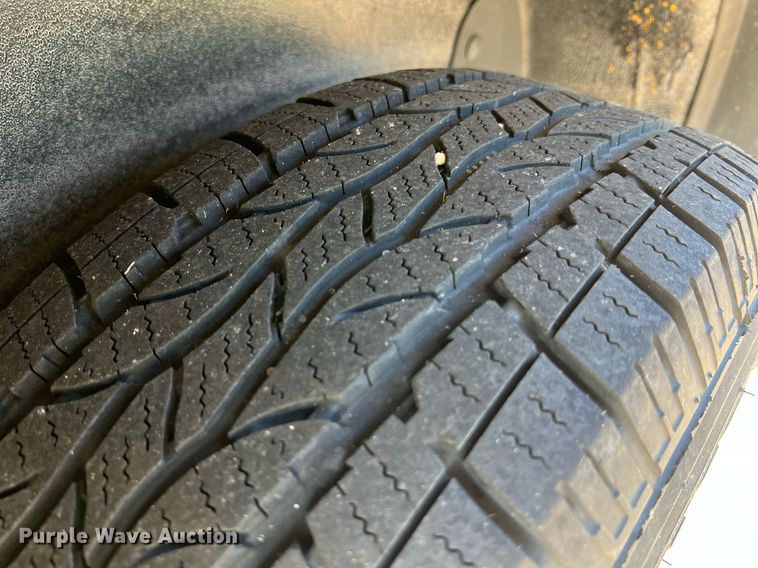 image for item NA9209 2004 Ford Explorer SUV