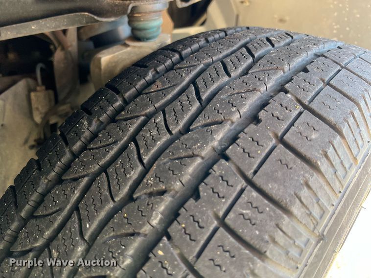 image for item NA9209 2004 Ford Explorer SUV