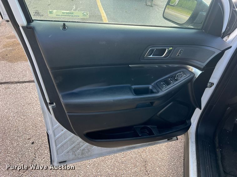 image for item NA9210 2016 Ford Explorer Police Interceptor SUV