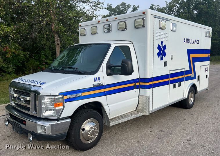 image for item NA9212 2010 Ford E450 ambulance