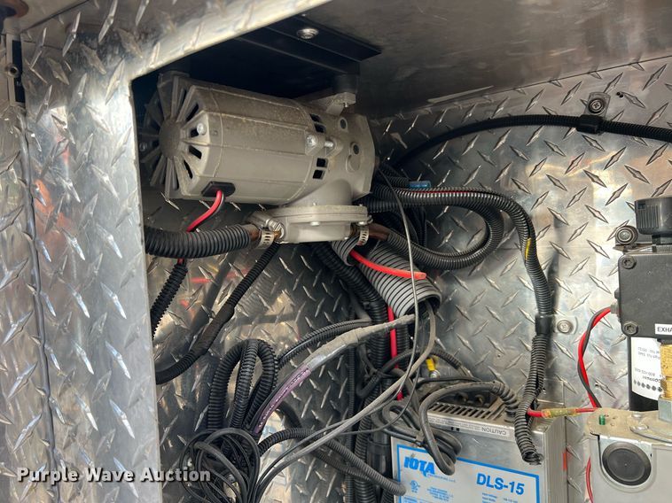 image for item NA9212 2010 Ford E450 ambulance