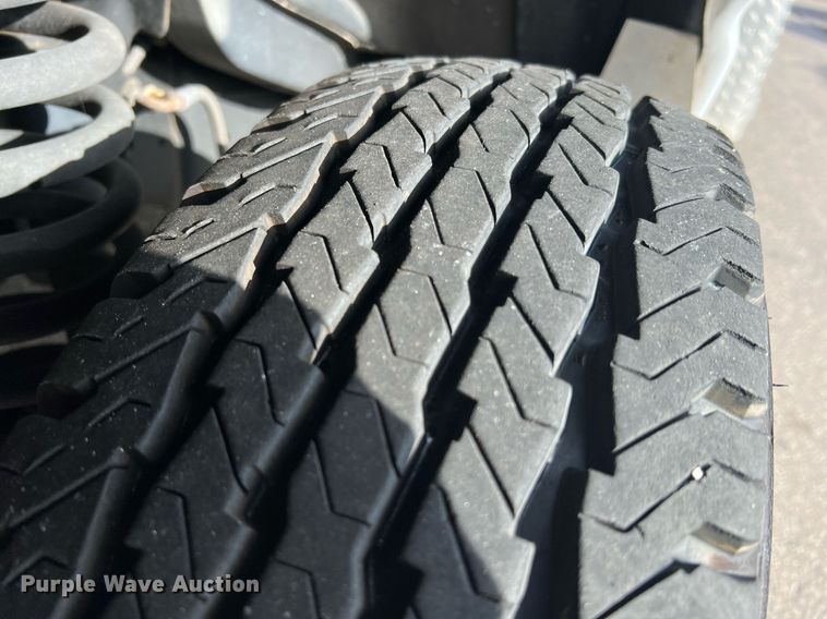 image for item NA9212 2010 Ford E450 ambulance