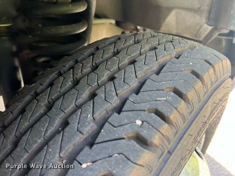 image for item NA9212 2010 Ford E450 ambulance