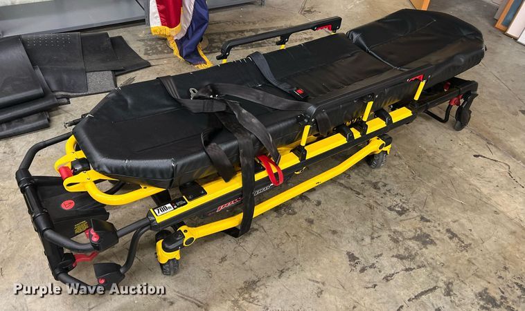 image for item NA9212 2010 Ford E450 ambulance