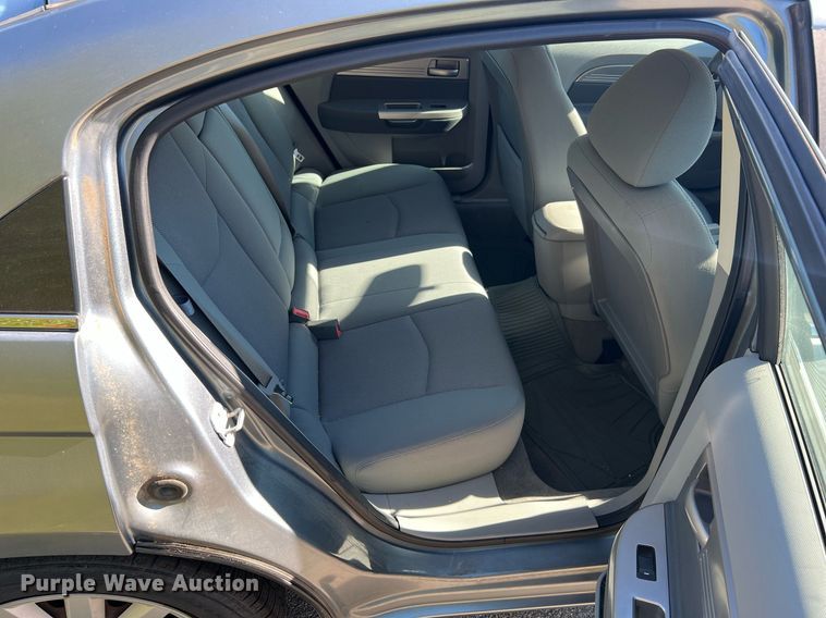 image for item NA9213 2007 Chrysler Sebring 