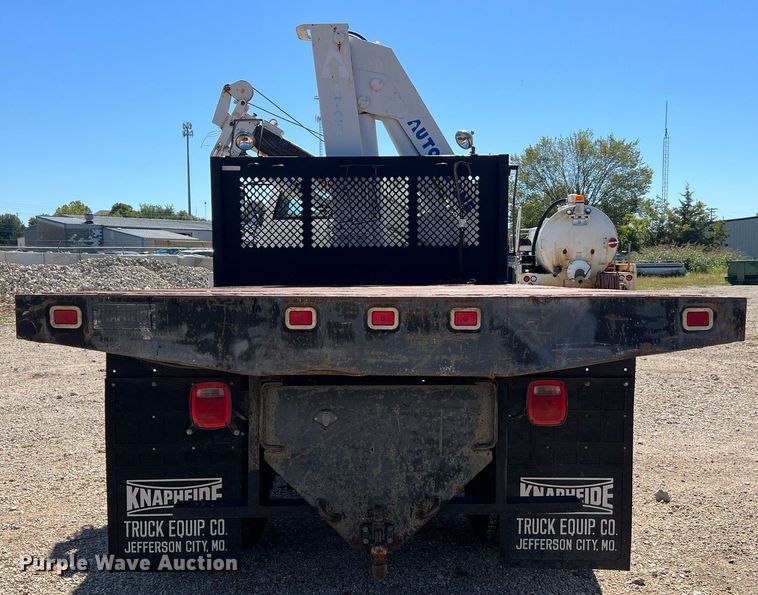 image for item NA9219 1999 Chevrolet C6500  crane truck