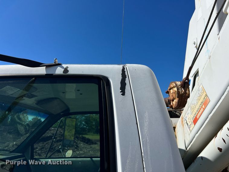 image for item NA9219 1999 Chevrolet C6500  crane truck