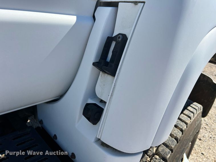 image for item NA9219 1999 Chevrolet C6500  crane truck