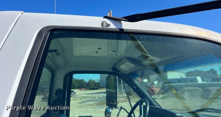 image for item NA9219 1999 Chevrolet C6500  crane truck