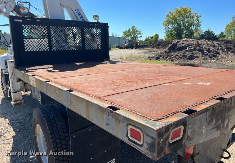 image for item NA9219 1999 Chevrolet C6500  crane truck