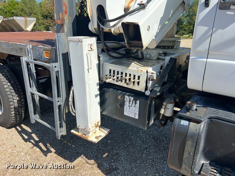image for item NA9219 1999 Chevrolet C6500  crane truck