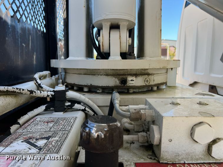 image for item NA9219 1999 Chevrolet C6500  crane truck