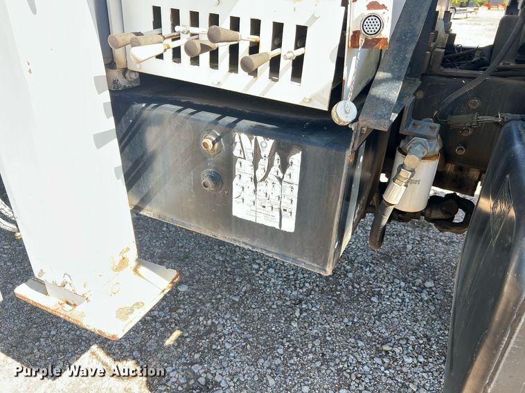 image for item NA9219 1999 Chevrolet C6500  crane truck