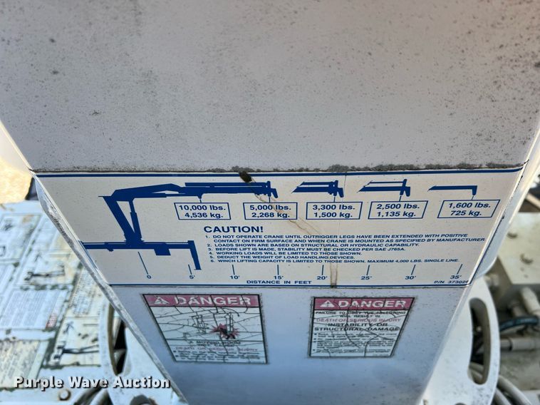 image for item NA9219 1999 Chevrolet C6500  crane truck