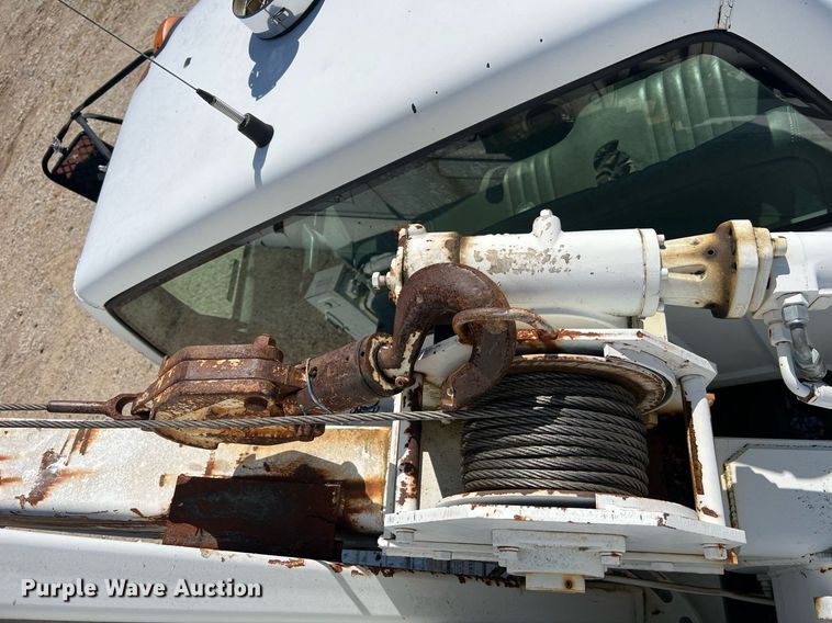 image for item NA9219 1999 Chevrolet C6500  crane truck