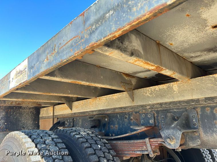 image for item NA9219 1999 Chevrolet C6500  crane truck