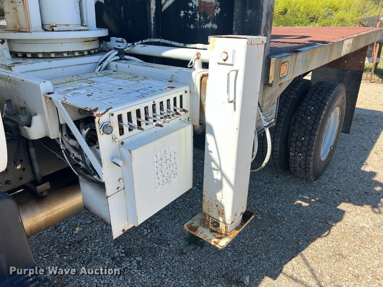 image for item NA9219 1999 Chevrolet C6500  crane truck