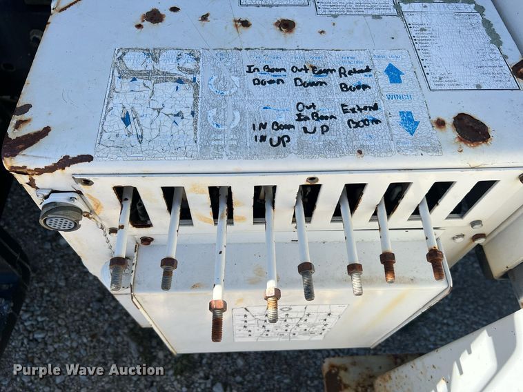 image for item NA9219 1999 Chevrolet C6500  crane truck