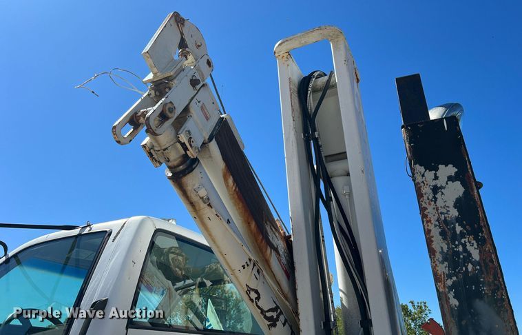 image for item NA9219 1999 Chevrolet C6500  crane truck