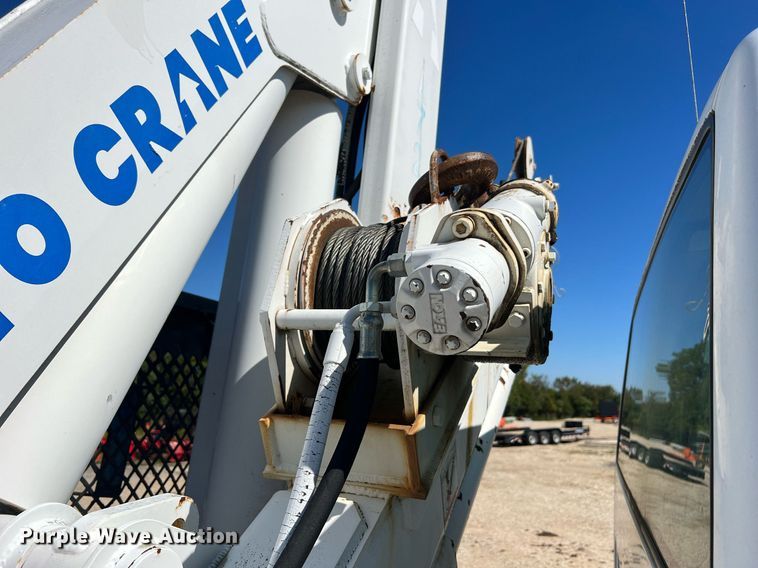 image for item NA9219 1999 Chevrolet C6500  crane truck