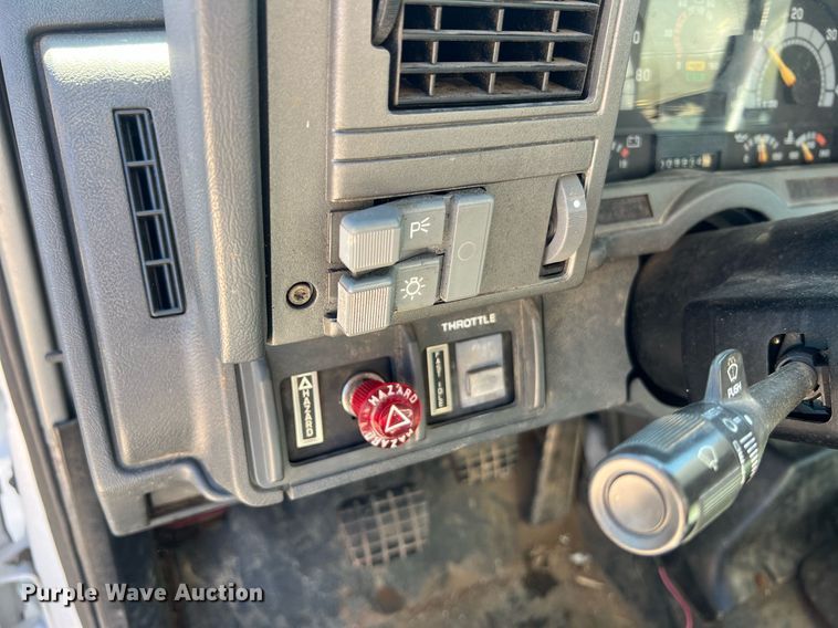 image for item NA9219 1999 Chevrolet C6500  crane truck