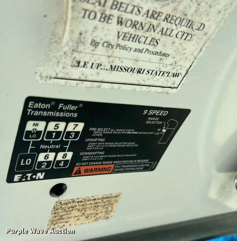 image for item NA9219 1999 Chevrolet C6500  crane truck