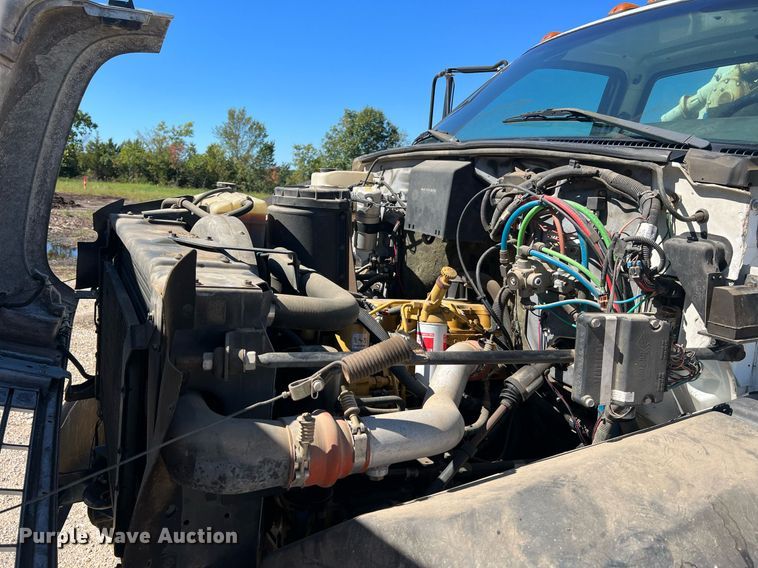 image for item NA9219 1999 Chevrolet C6500  crane truck