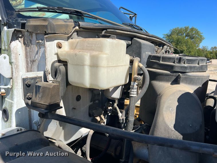 image for item NA9219 1999 Chevrolet C6500  crane truck