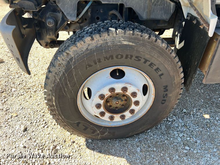 image for item NA9219 1999 Chevrolet C6500  crane truck