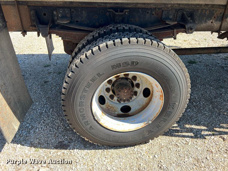 image for item NA9219 1999 Chevrolet C6500  crane truck