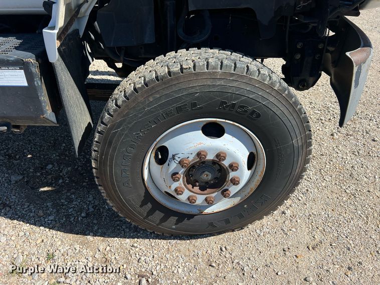 image for item NA9219 1999 Chevrolet C6500  crane truck