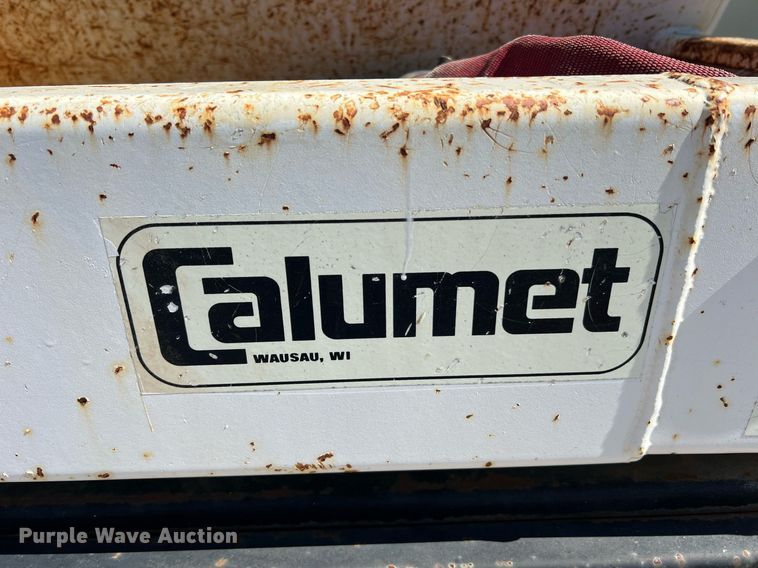 image for item NA9220 1996 International 4900  tank truck