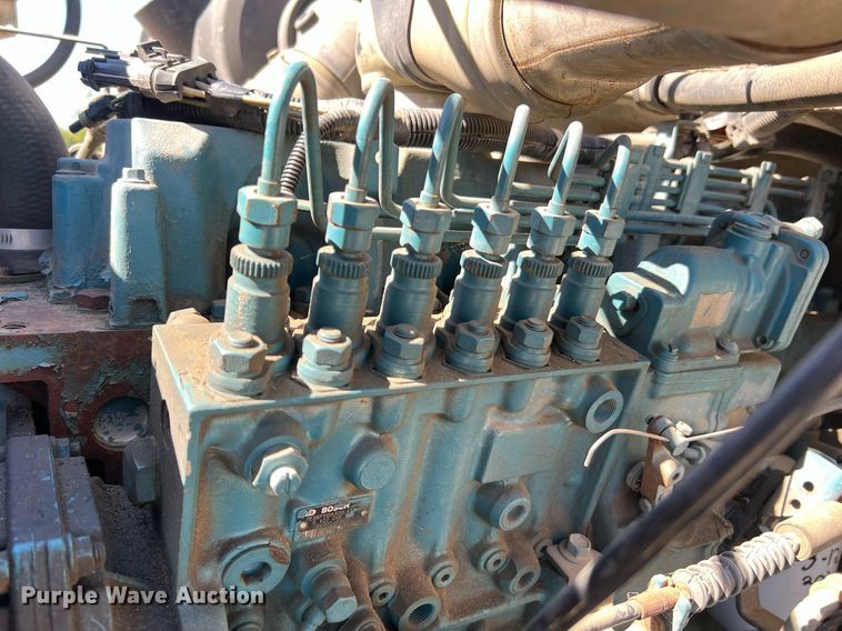 image for item NA9220 1996 International 4900  tank truck