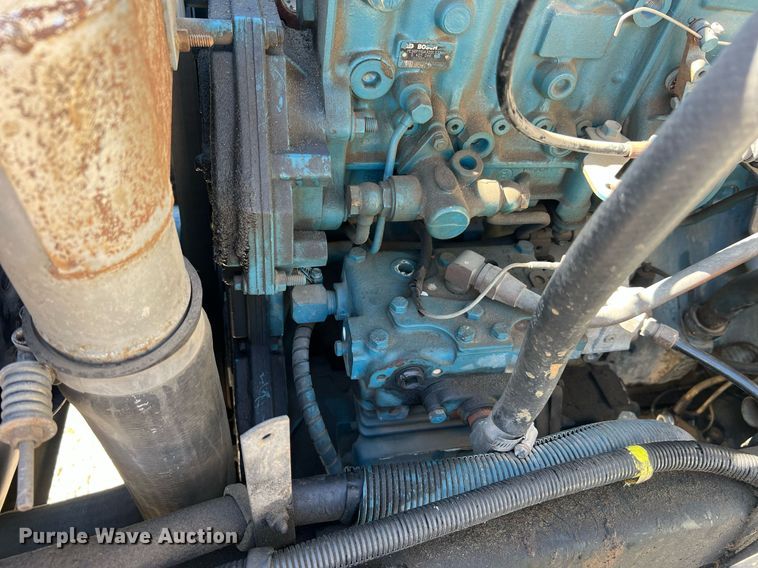 image for item NA9220 1996 International 4900  tank truck