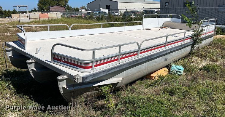 image for item NA9223 2001 Playcraft  pontoon boat