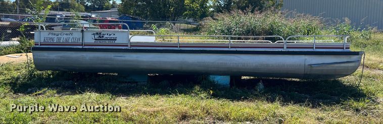 image for item NA9223 2001 Playcraft  pontoon boat