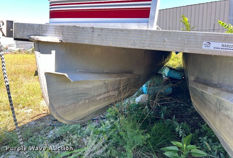 image for item NA9223 2001 Playcraft  pontoon boat