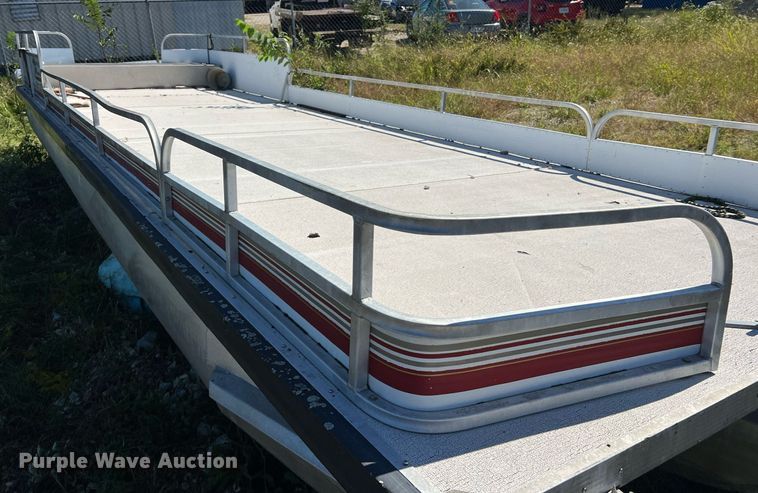 image for item NA9223 2001 Playcraft  pontoon boat