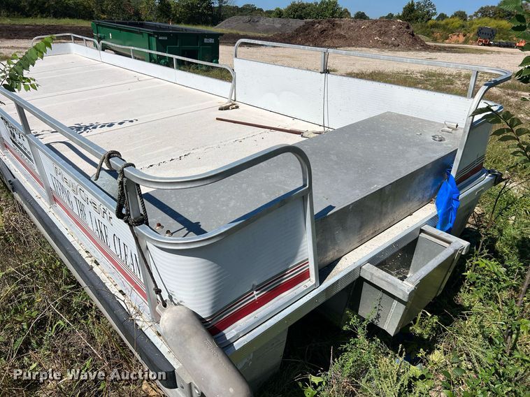 image for item NA9223 2001 Playcraft  pontoon boat