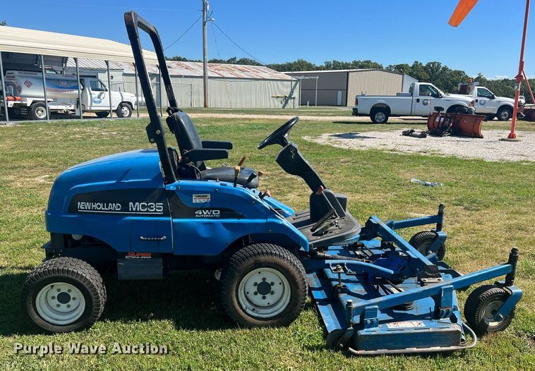 image for item NA9228 New Holland MC35  lawn mower
