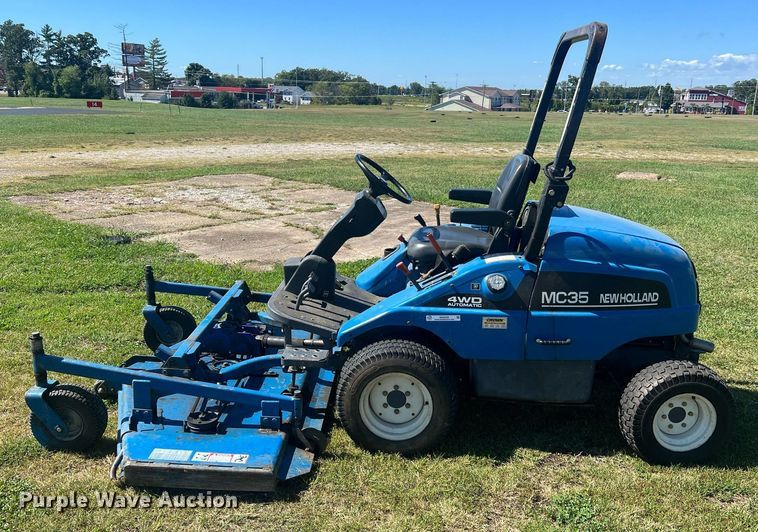 image for item NA9228 New Holland MC35  lawn mower