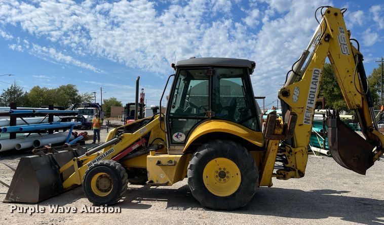 image for item NA9662 2006 New Holland B95  backhoe