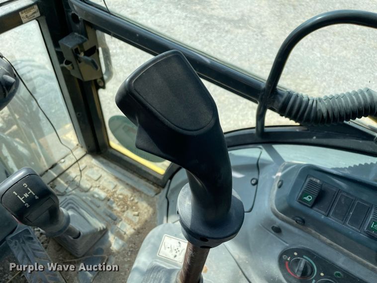 image for item NA9662 2006 New Holland B95  backhoe