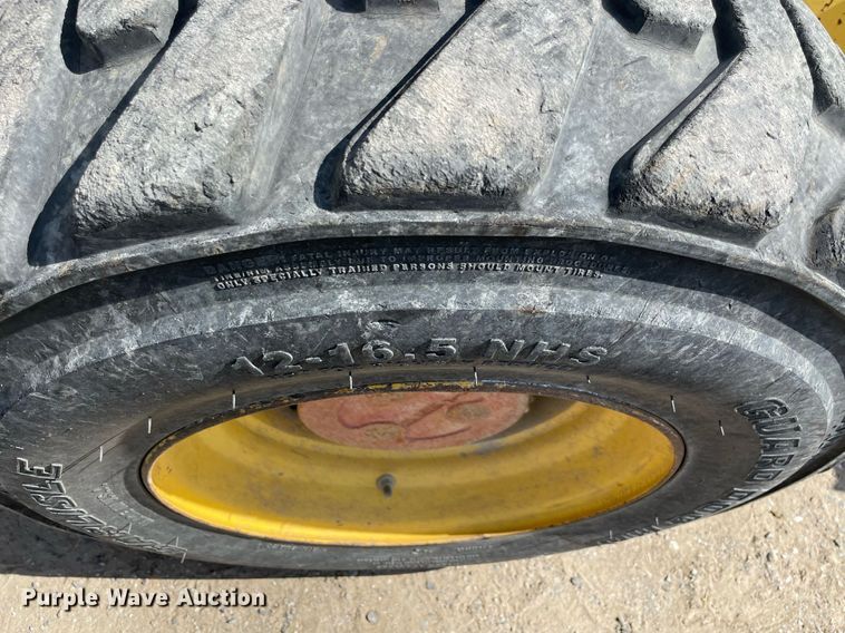 image for item NA9662 2006 New Holland B95  backhoe