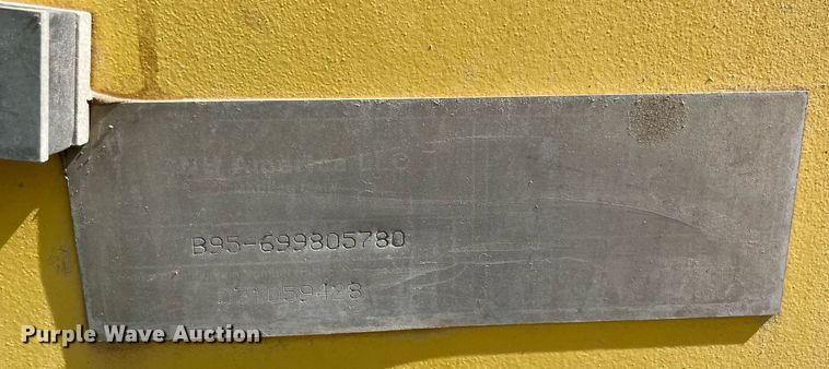 image for item NA9662 2006 New Holland B95  backhoe