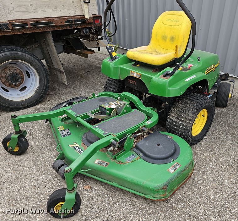 image for item NJ9851 John Deere F680 ZTrack  ZTR lawn mower