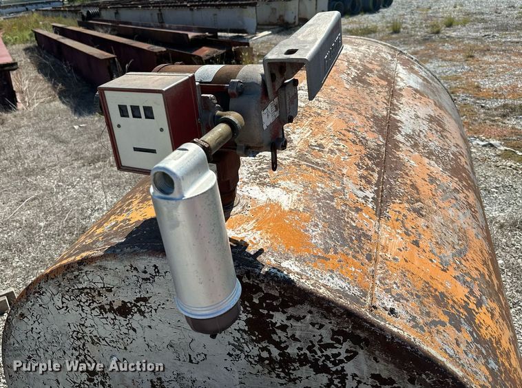 image for item NO9251 (3) diesel tanks