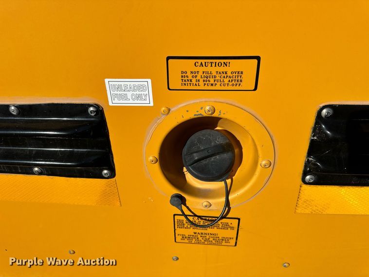 image for item NP9683 2002 Chevrolet Express 3500  school bus